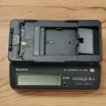 SONY AC CHARGER AC-V700